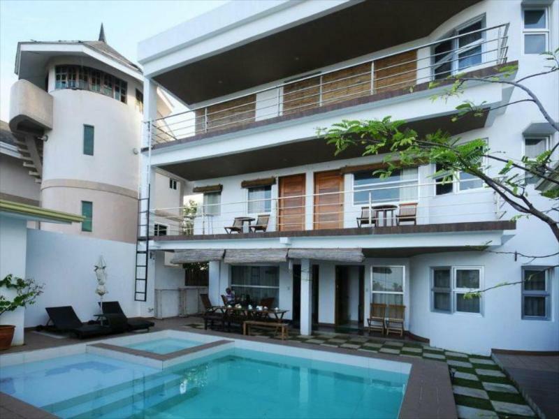 Westcliff Villa By Bluewaves Balabag  Exterior photo