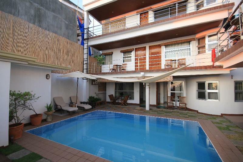Westcliff Villa By Bluewaves Balabag  Exterior photo